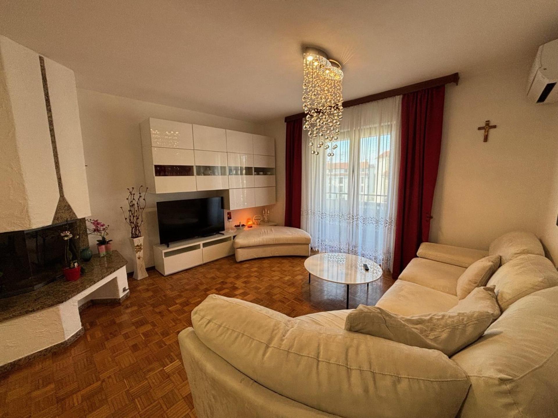 Pantos Apartment โปเรช ภายนอก รูปภาพ